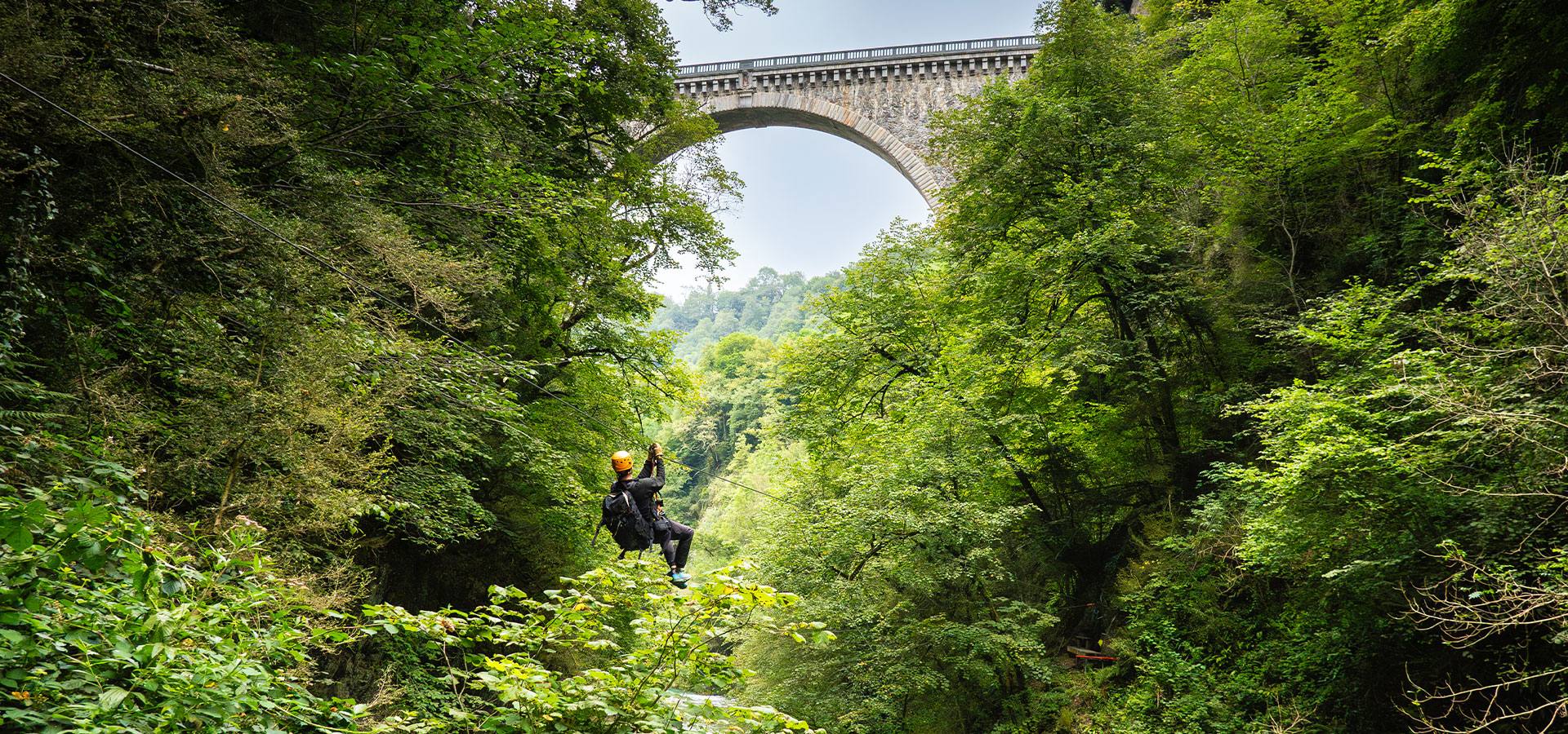 image d'en tête de LuzTyroline - parcours tyrolienne