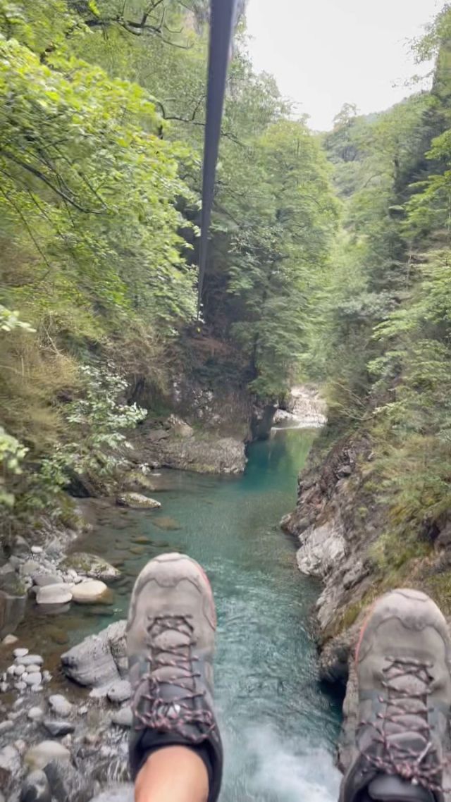 🌞 🌺 ⛰️ #tyroliennes #viaferrata #pontnepalais #luzsaintsauveur #luztourisme #gavarnie #hautespyrénées #adrenaline #foryou #you #pourtoi #fun #nature #montagne #bestoftheday #hiking #climbing #fyp #instagram